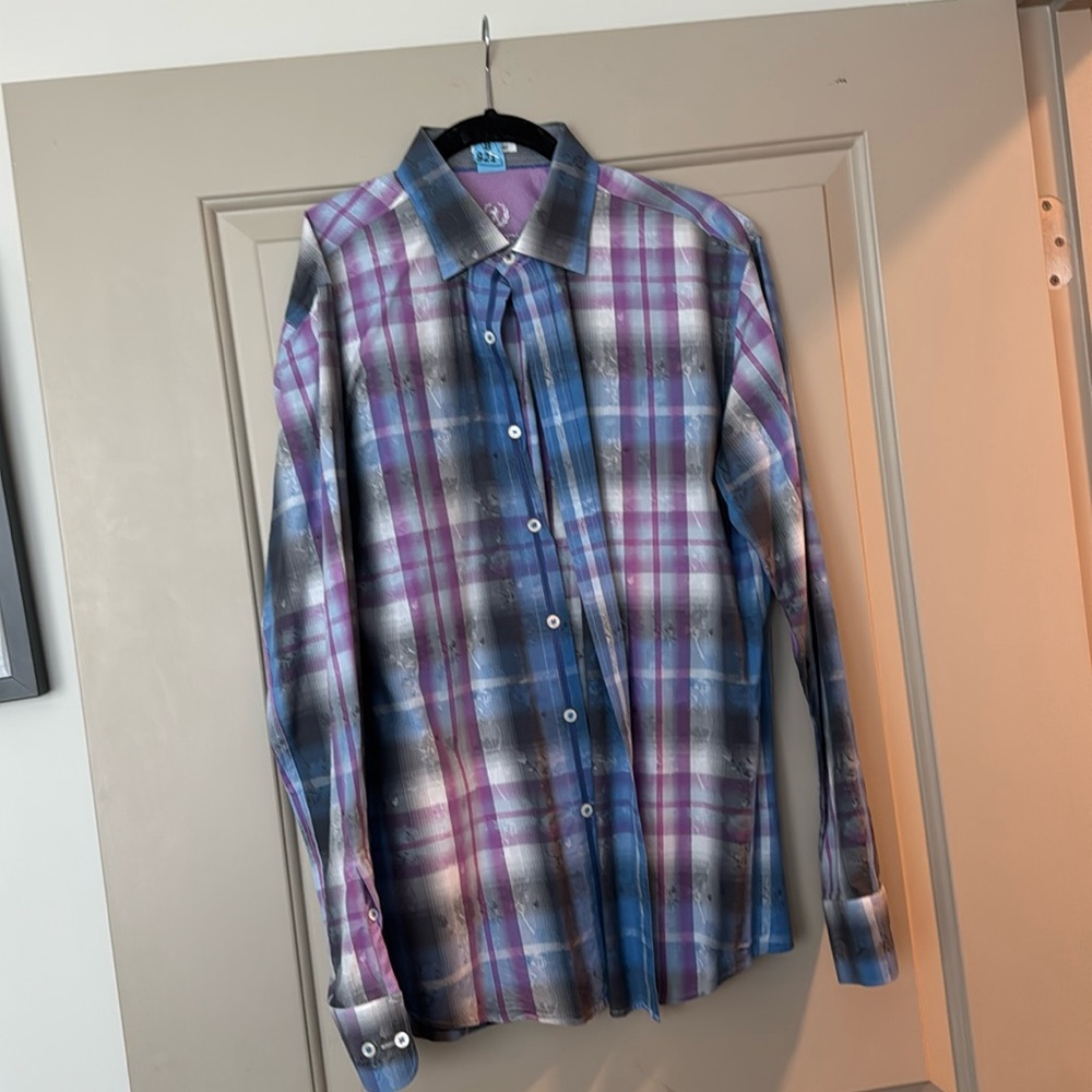 Bugatchi Button-Up Size M/L